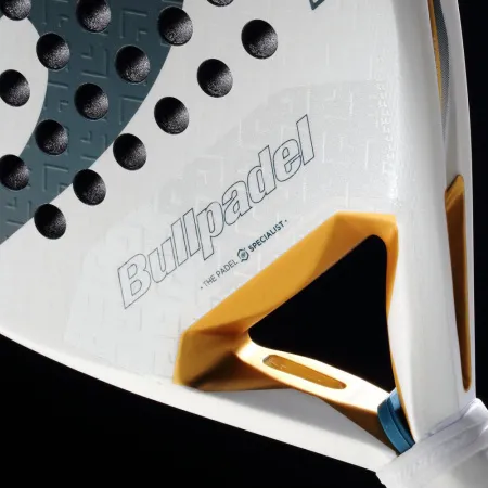 Ракетка для падела BULLPADEL Pearl 26, 493804, для профессионалов, карбон, бело-серый за 35&nbsp;929.50 ₽ купить в Магнитогорске